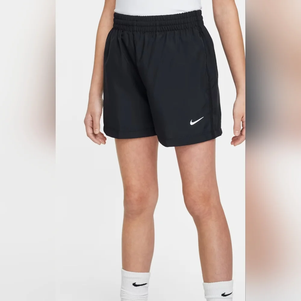 Nike Boy's Performance Set 🩳👕🤗 - Picture 8 of 8